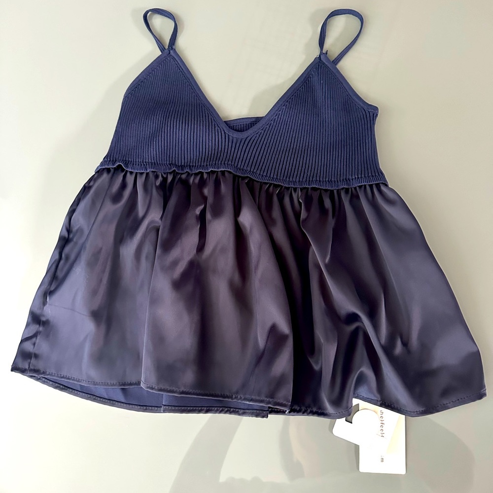 Commense Rufle Crop Cami size S